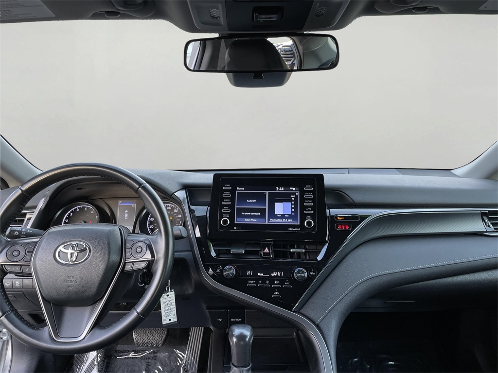 2023 Toyota Camry SE photo 17