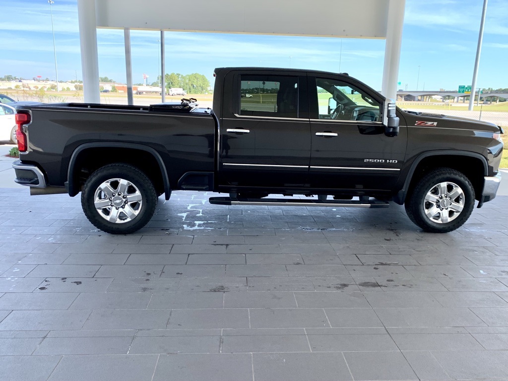 2020 Chevrolet Silverado 2500HD LTZ photo 4