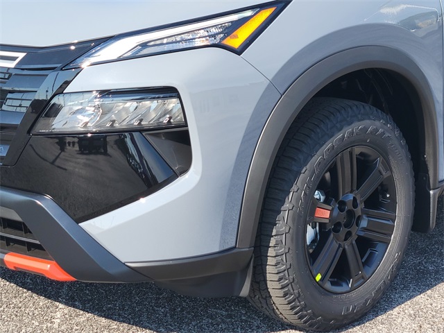 2026 Nissan Rogue SV photo 9