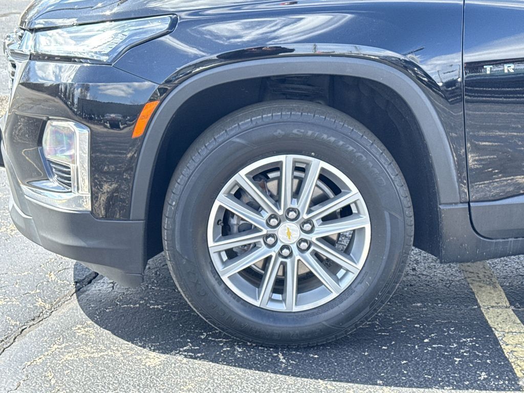 2022 Chevrolet Traverse 1LT photo 5