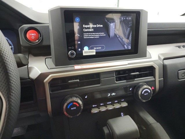 2025 Toyota Tacoma 4x4 TRD photo 19