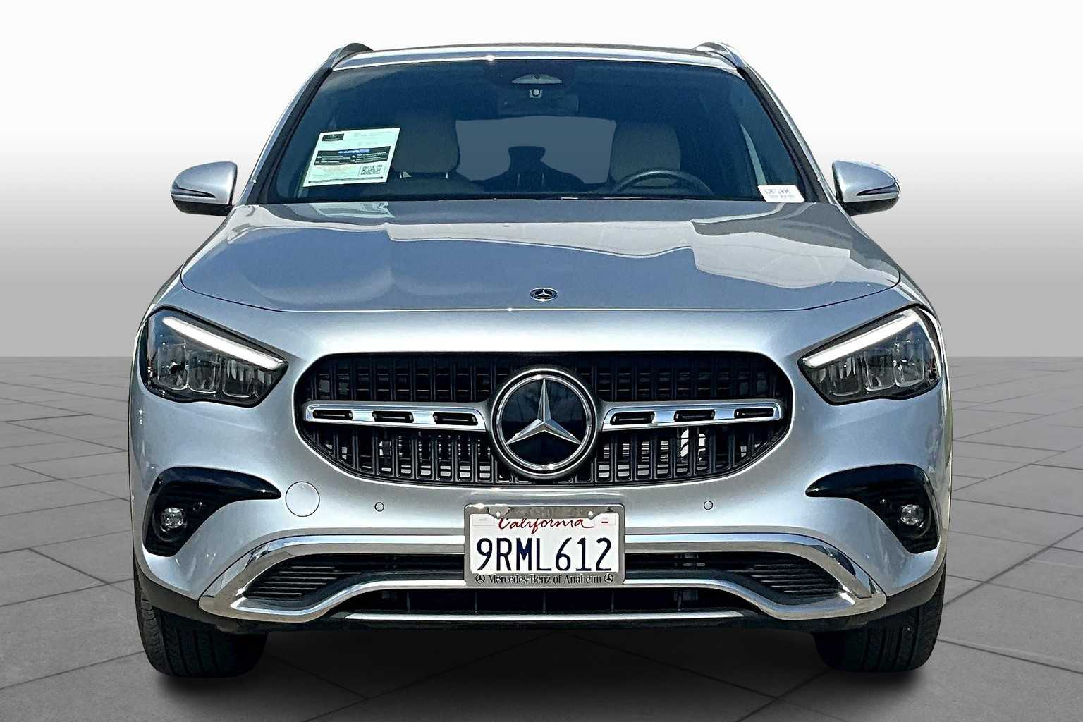 2025 Mercedes Benz GLA 250 photo 3