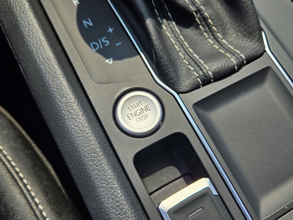 2021 Volkswagen Atlas SE Technology photo 21