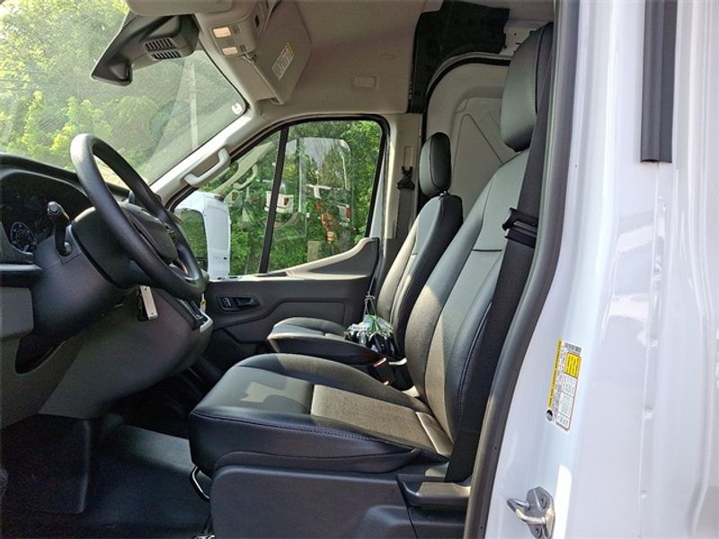 2025 Ford Transit Cargo Van photo 5