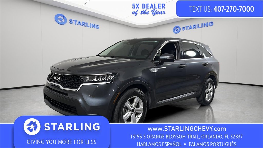 2022 Kia Sorento LX's photo