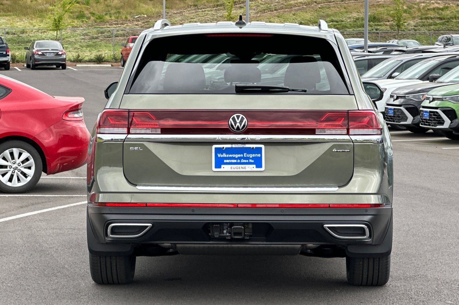 2025 Volkswagen Atlas SEL photo 4