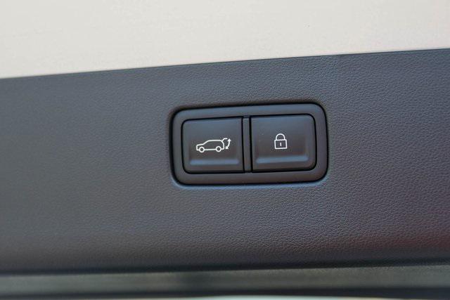 New 2026 White Hyundai SEL image 7