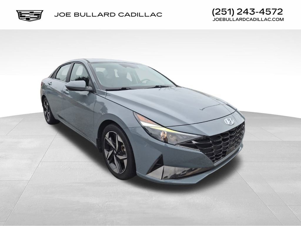 2022 Hyundai Elantra SEL's photo