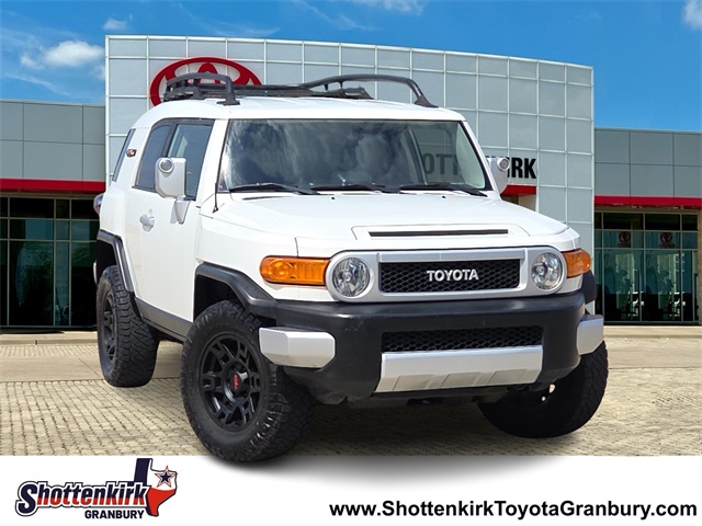 2014 Toyota FJ Cruiser Base's photo