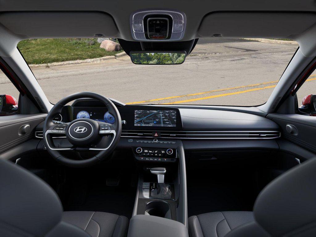 2025 Hyundai Elantra Limited photo 11
