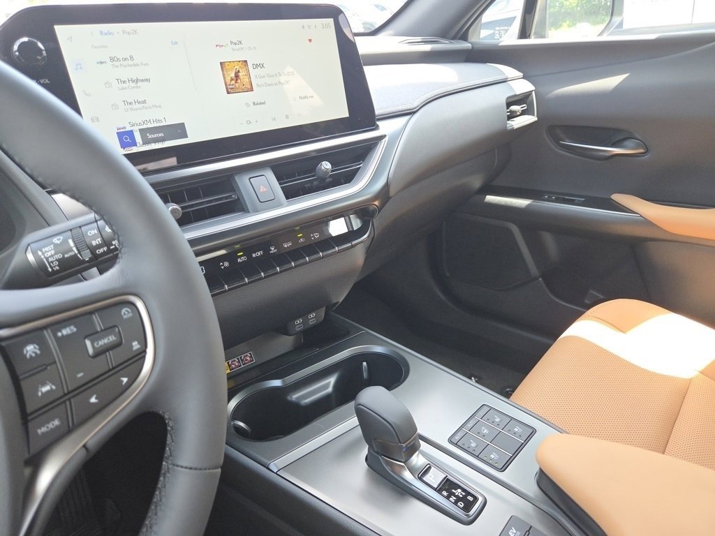 2025 Lexus UX Premium photo 33