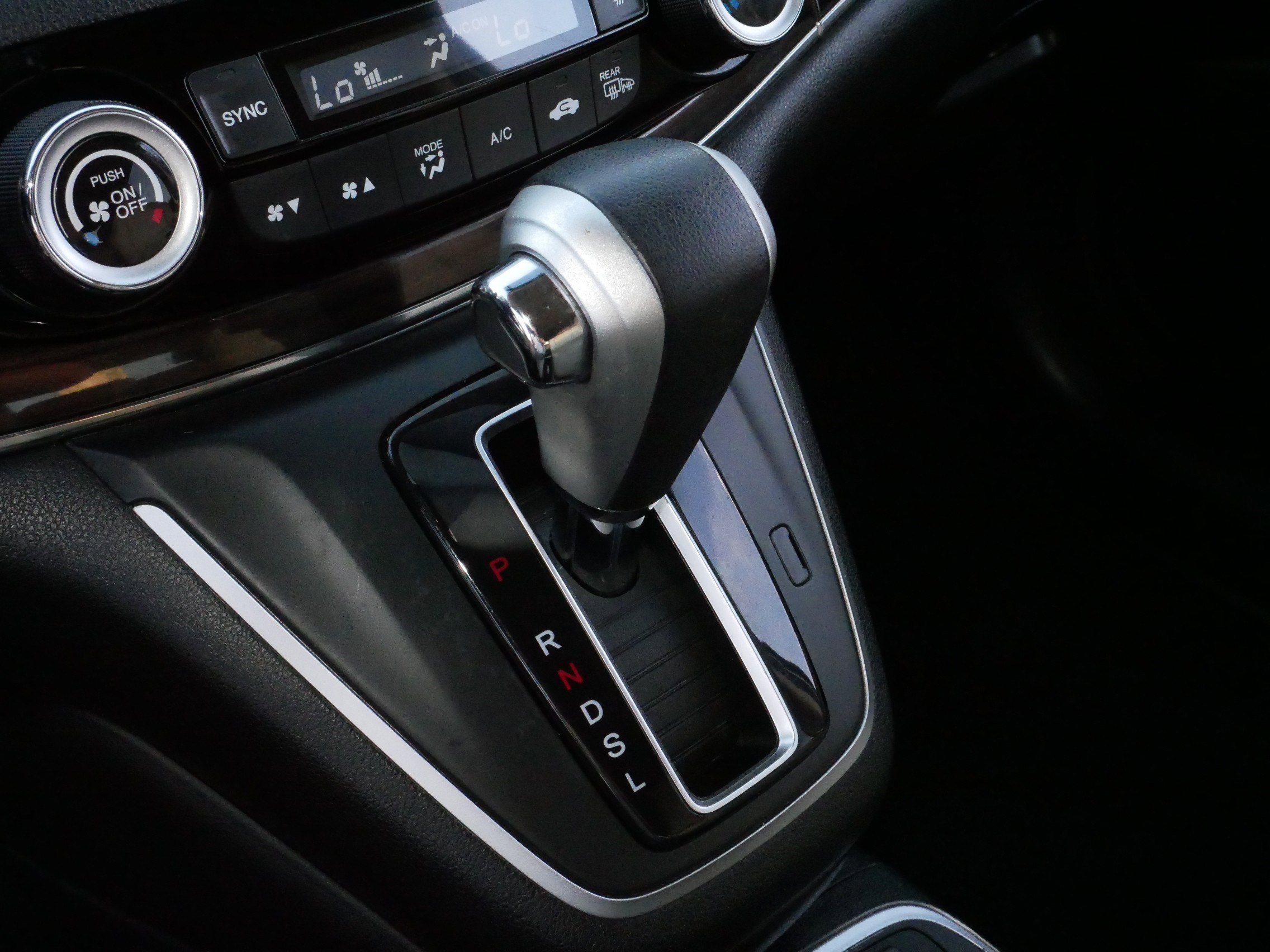 2016 Honda CR-V EX-L photo 21