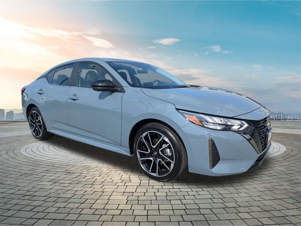 2025 Nissan Sentra SR's photo