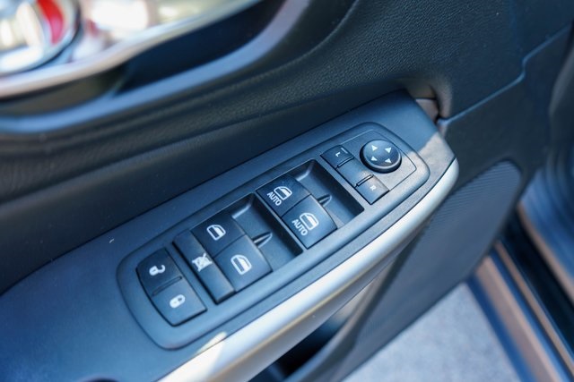 2021 Jeep Cherokee Latitude Lux photo 10