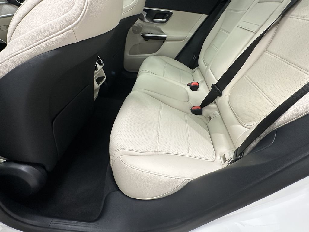 2026 Mercedes Benz GLC 300 photo 24