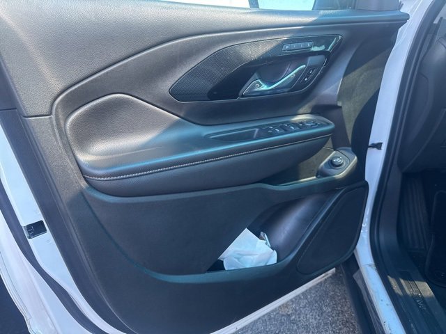 Used 2023 Summit White GMC AT4 image 9