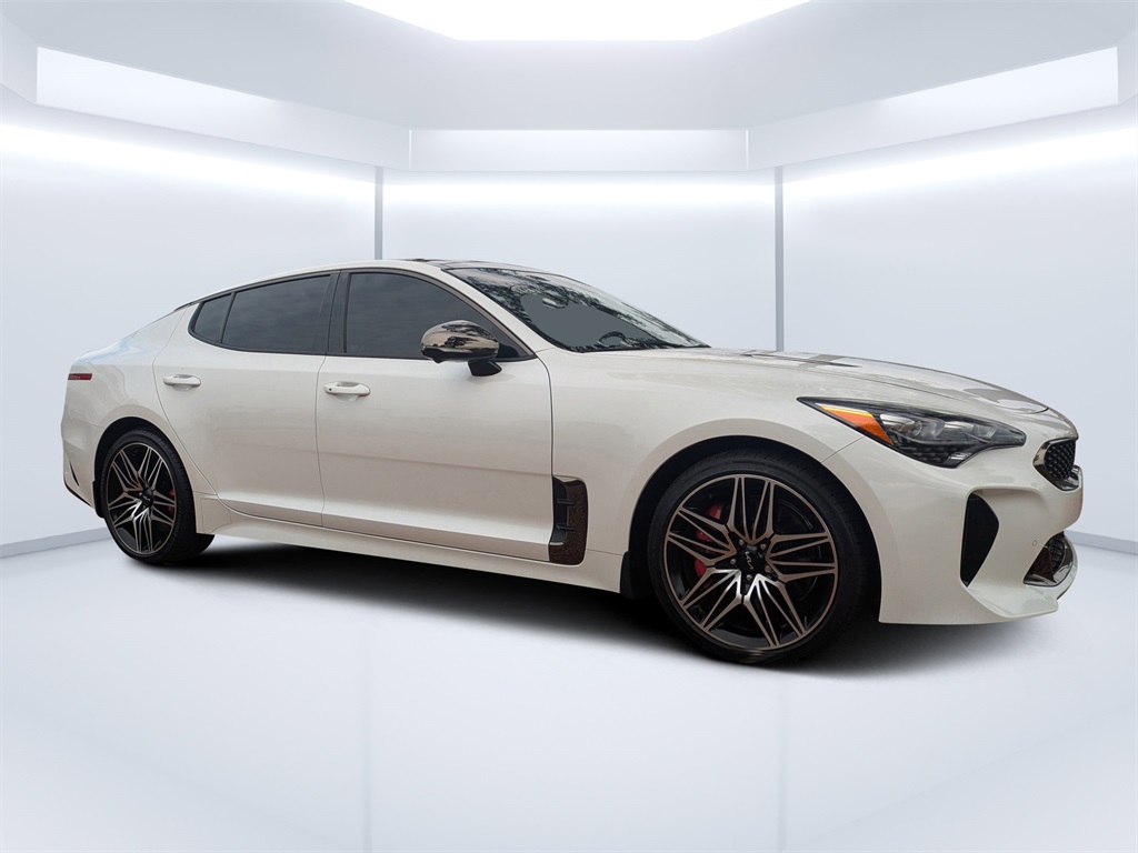 2023 Kia Stinger GT2's photo