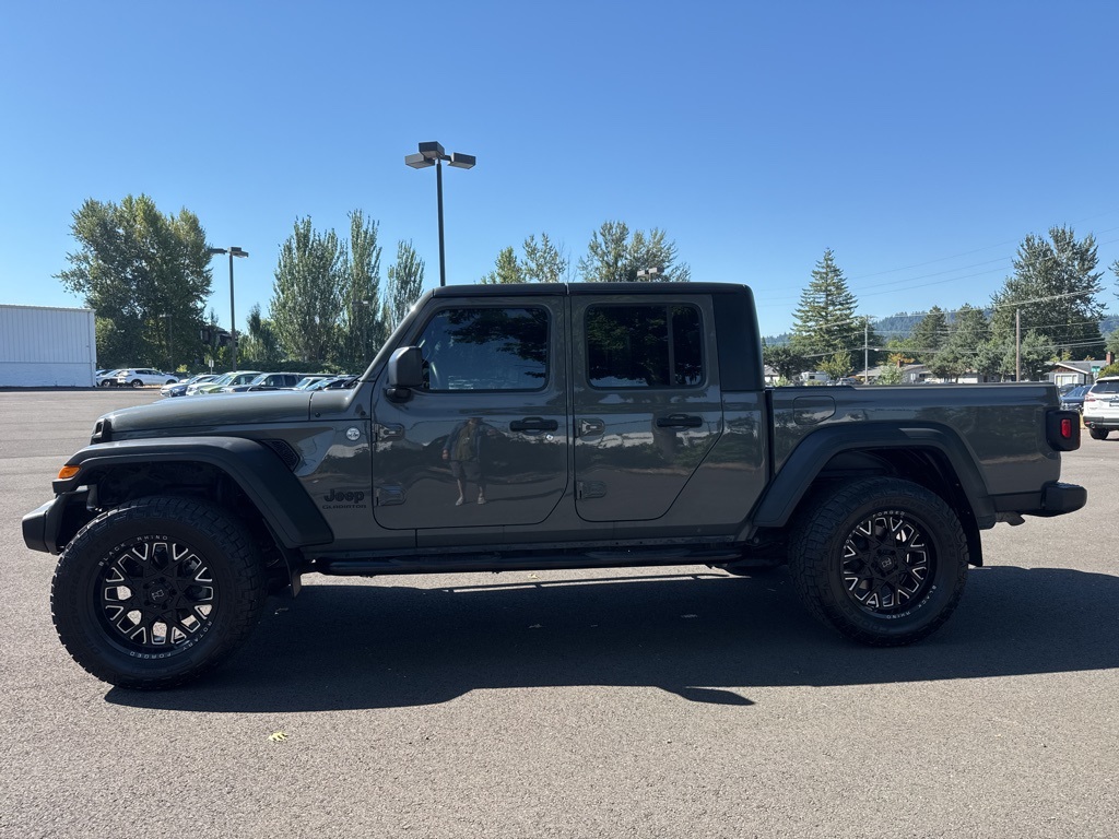 2021 Jeep Gladiator Sport photo 4