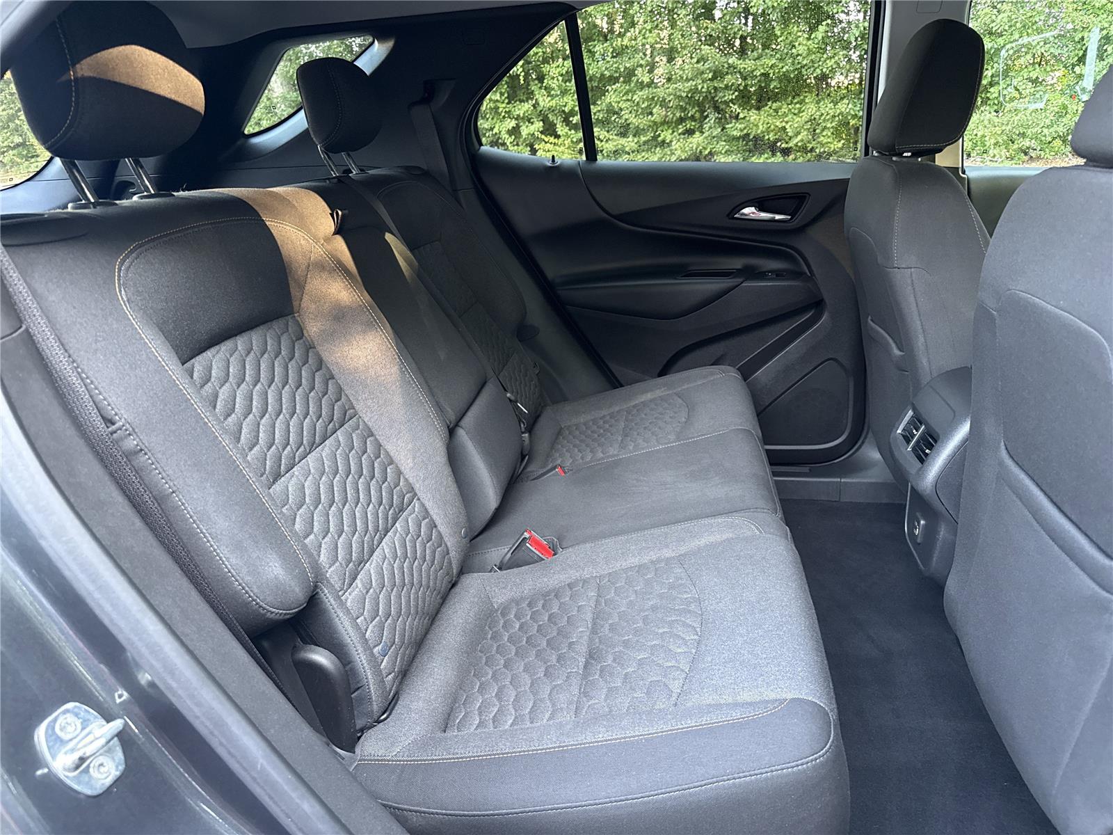 2020 Chevrolet Equinox LT photo 21