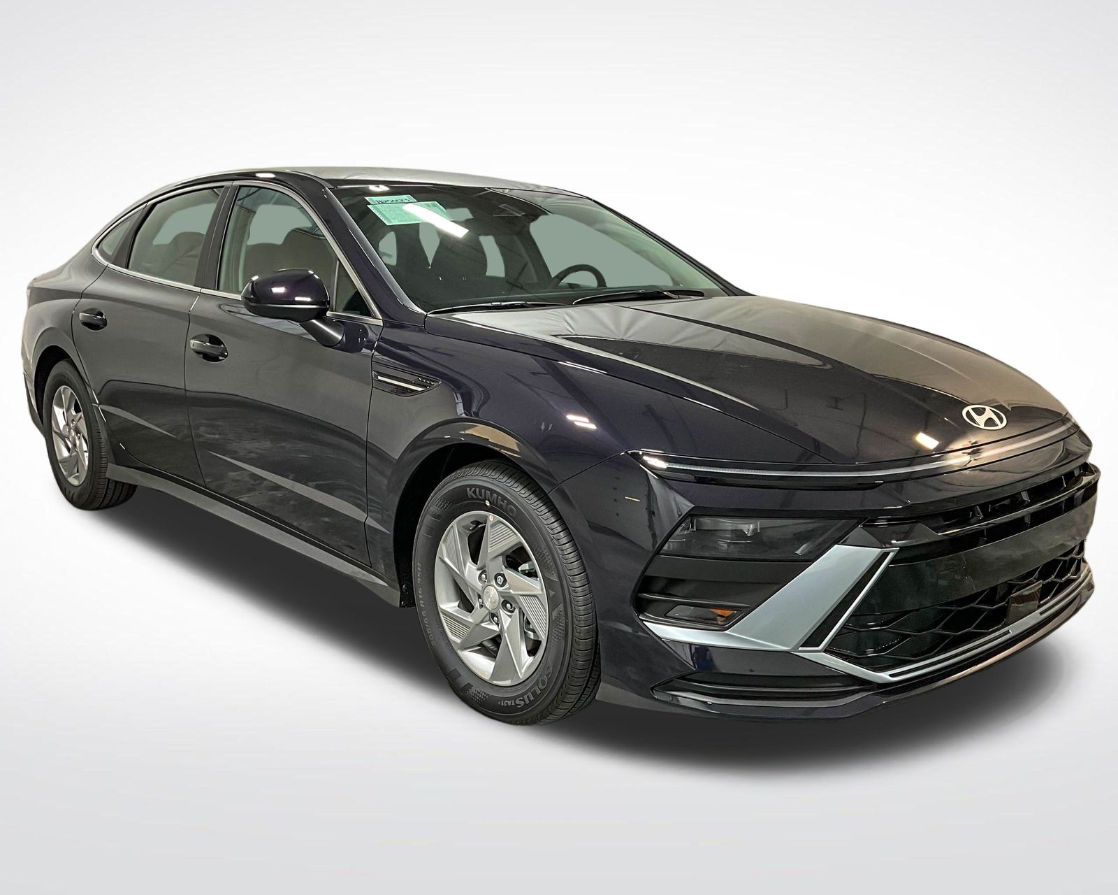 2025 Hyundai Sonata SE photo 2