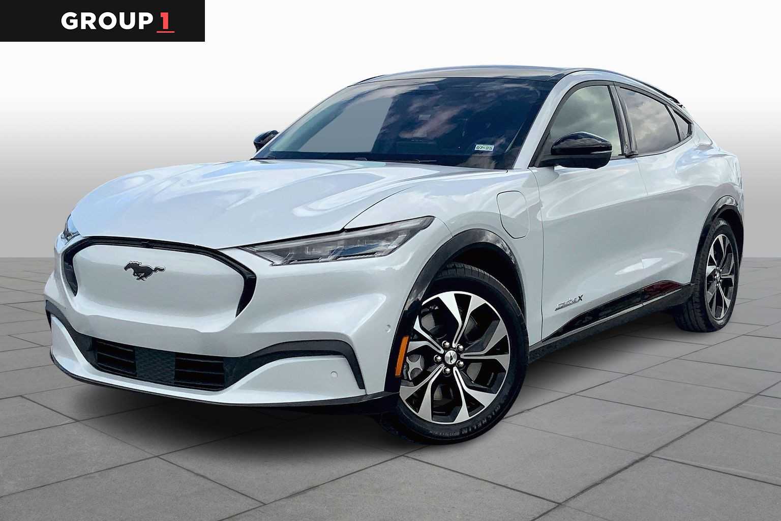 2022 Ford Mustang Mach-E Premium RWD's photo