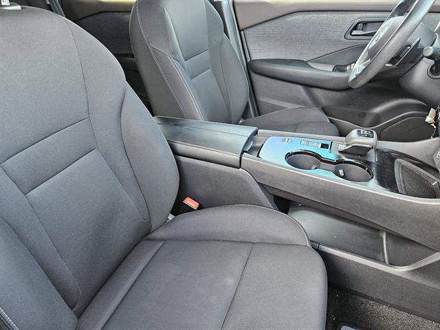 2023 Nissan Rogue S photo 8