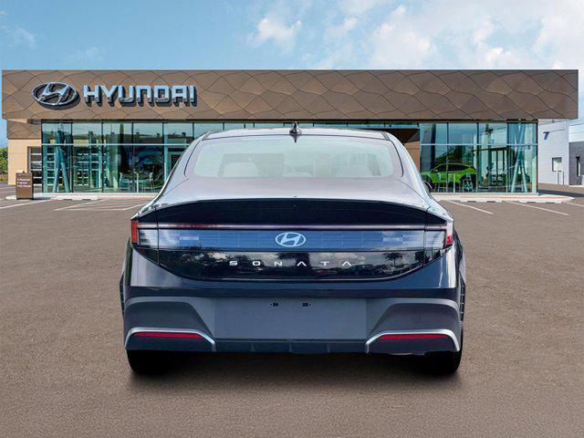 2026 Hyundai Sonata SE photo 4