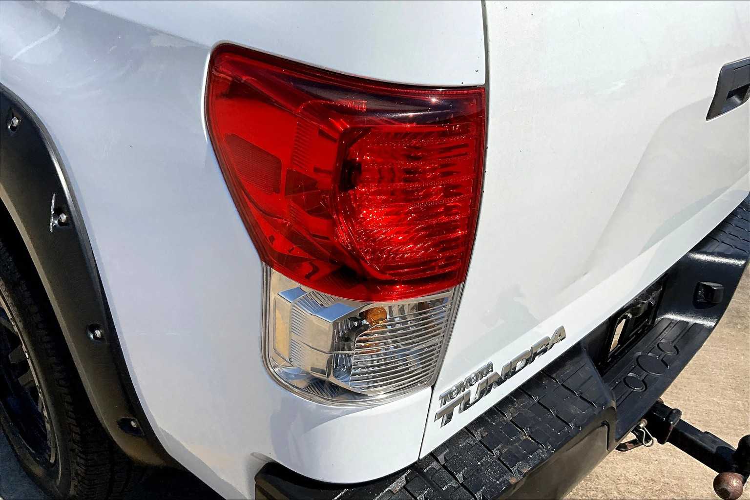 2013 Toyota Tundra Double Cab photo 26