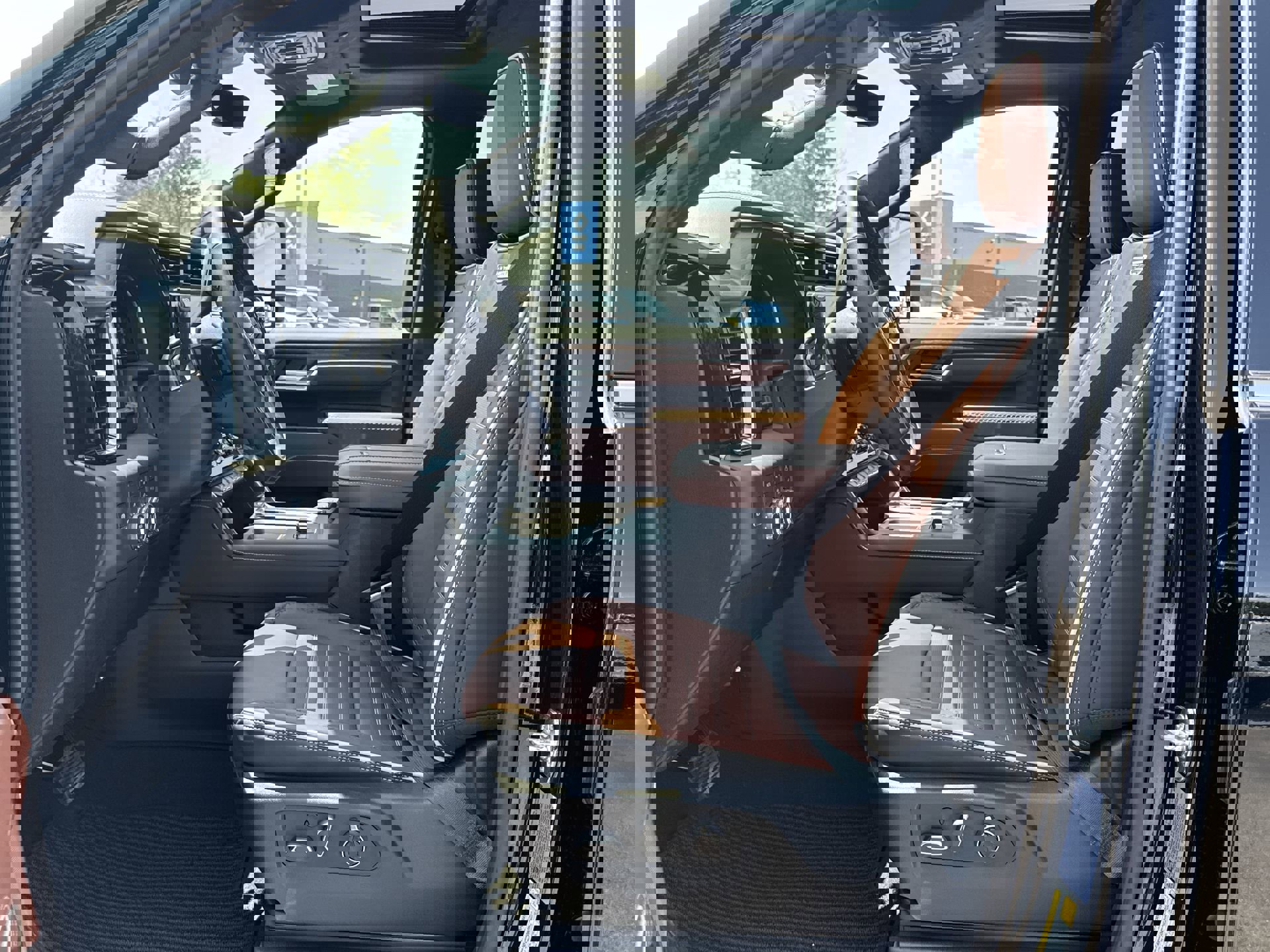 2025 Gmc Sierra 2500 HD Denali Ultimate photo 15