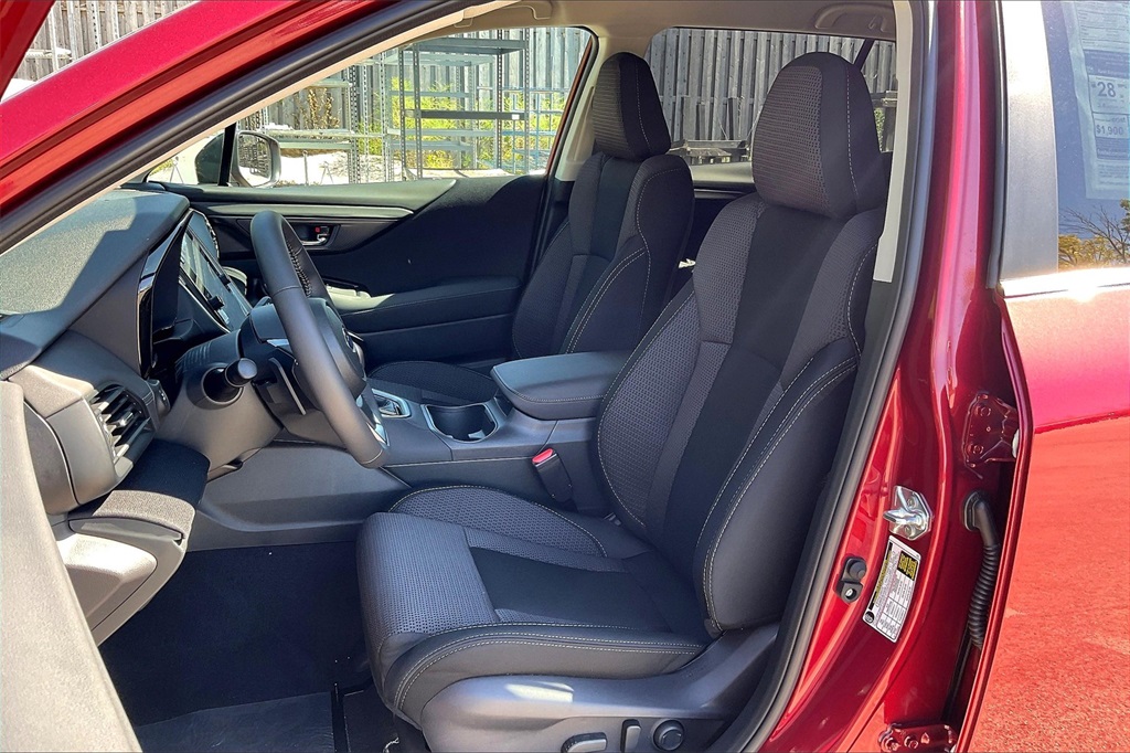 2025 Subaru Outback Premium photo 9