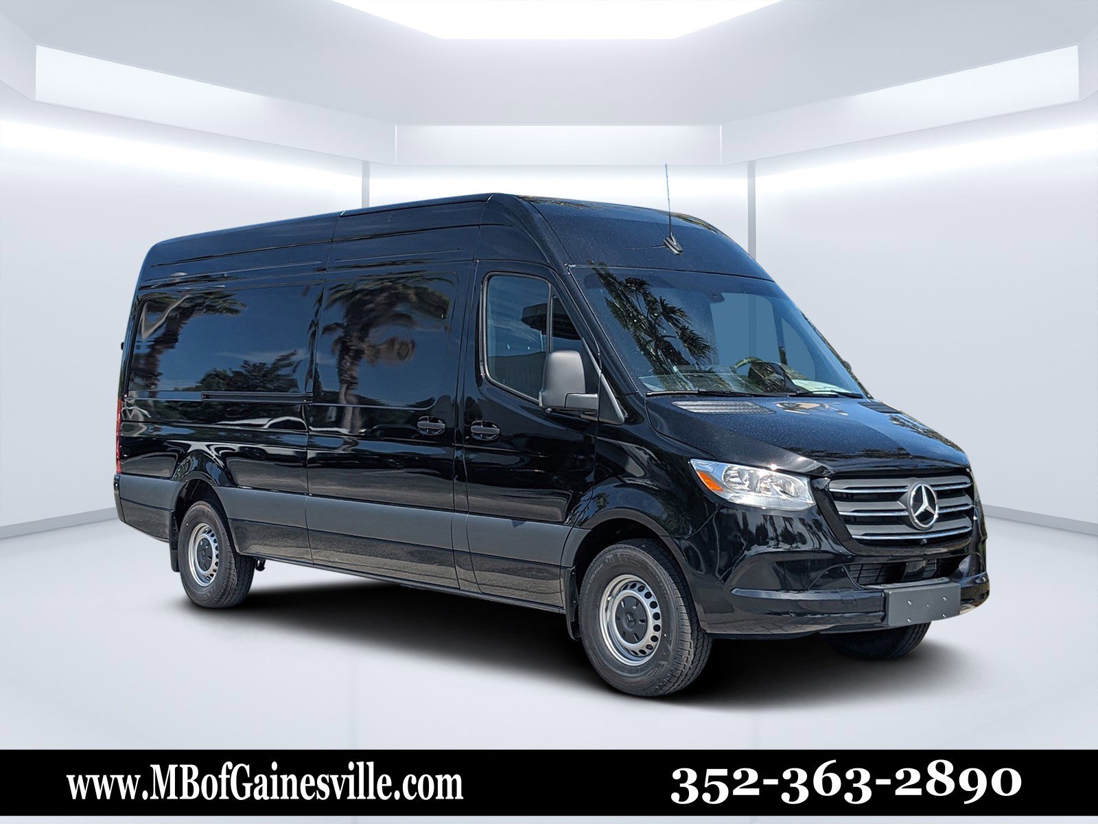 2025 Mercedes-Benz Sprinter Cargo Van Base's photo