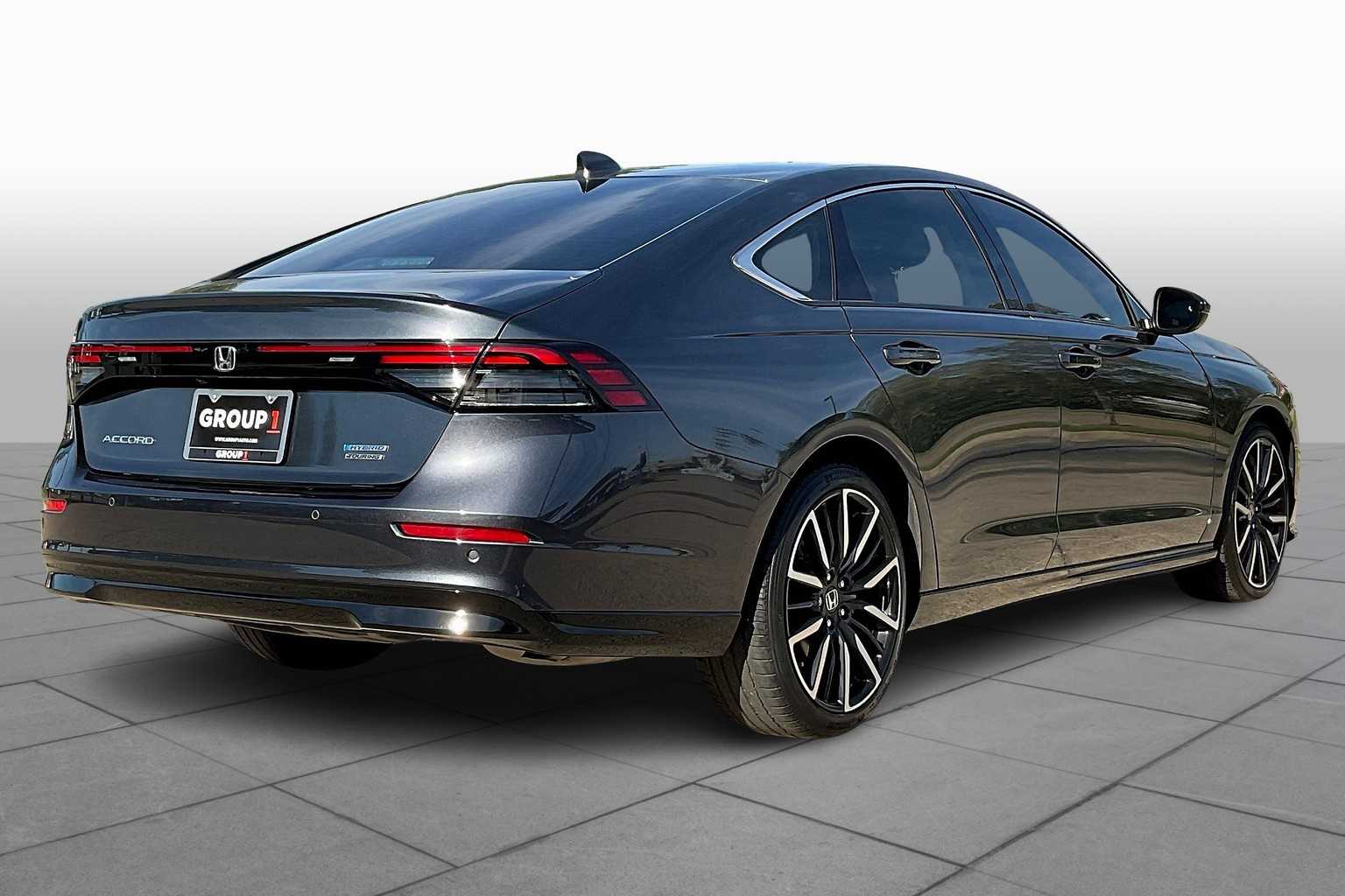 2023 Honda Accord Hybrid Touring photo 11