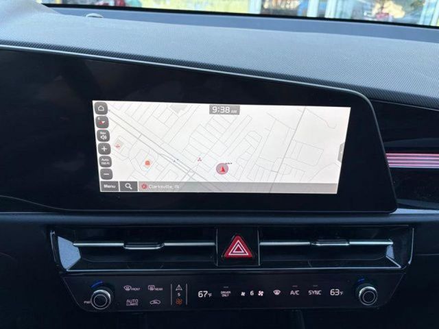 2024 Kia Niro EX photo 13