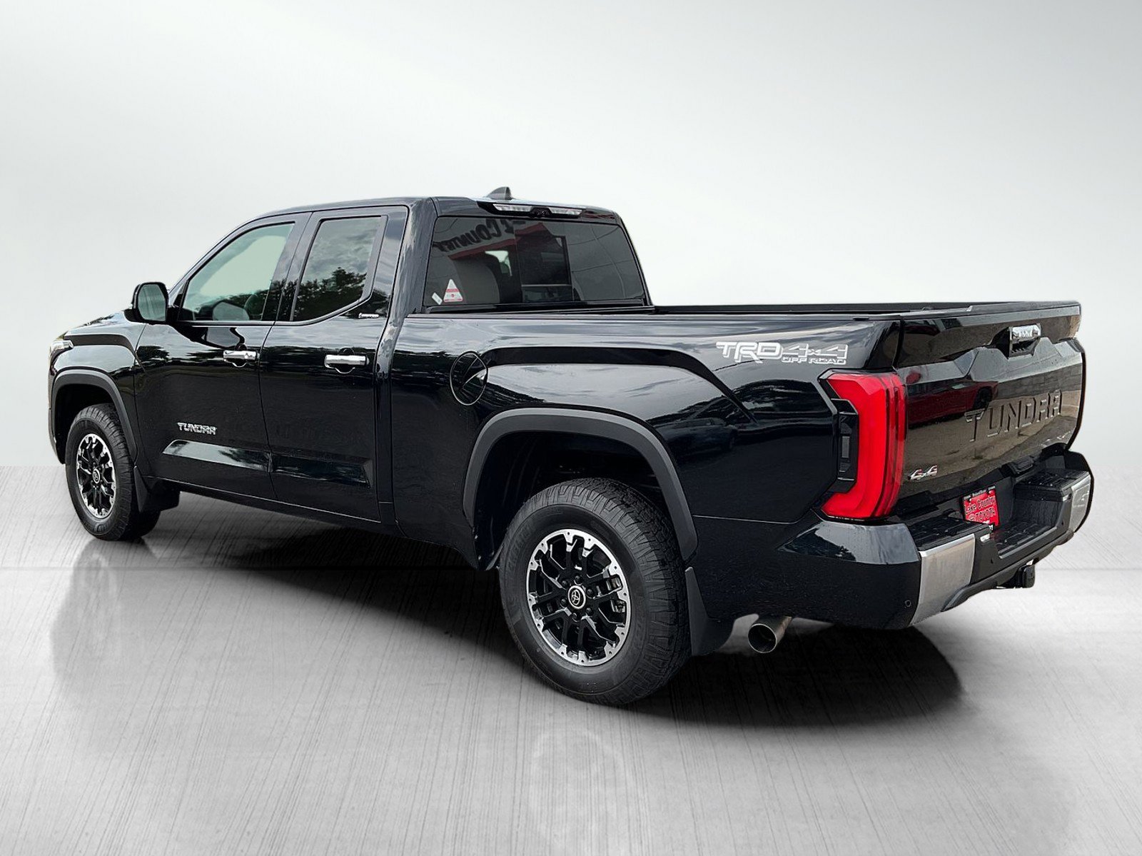 2024 Toyota Tundra Limited photo 3