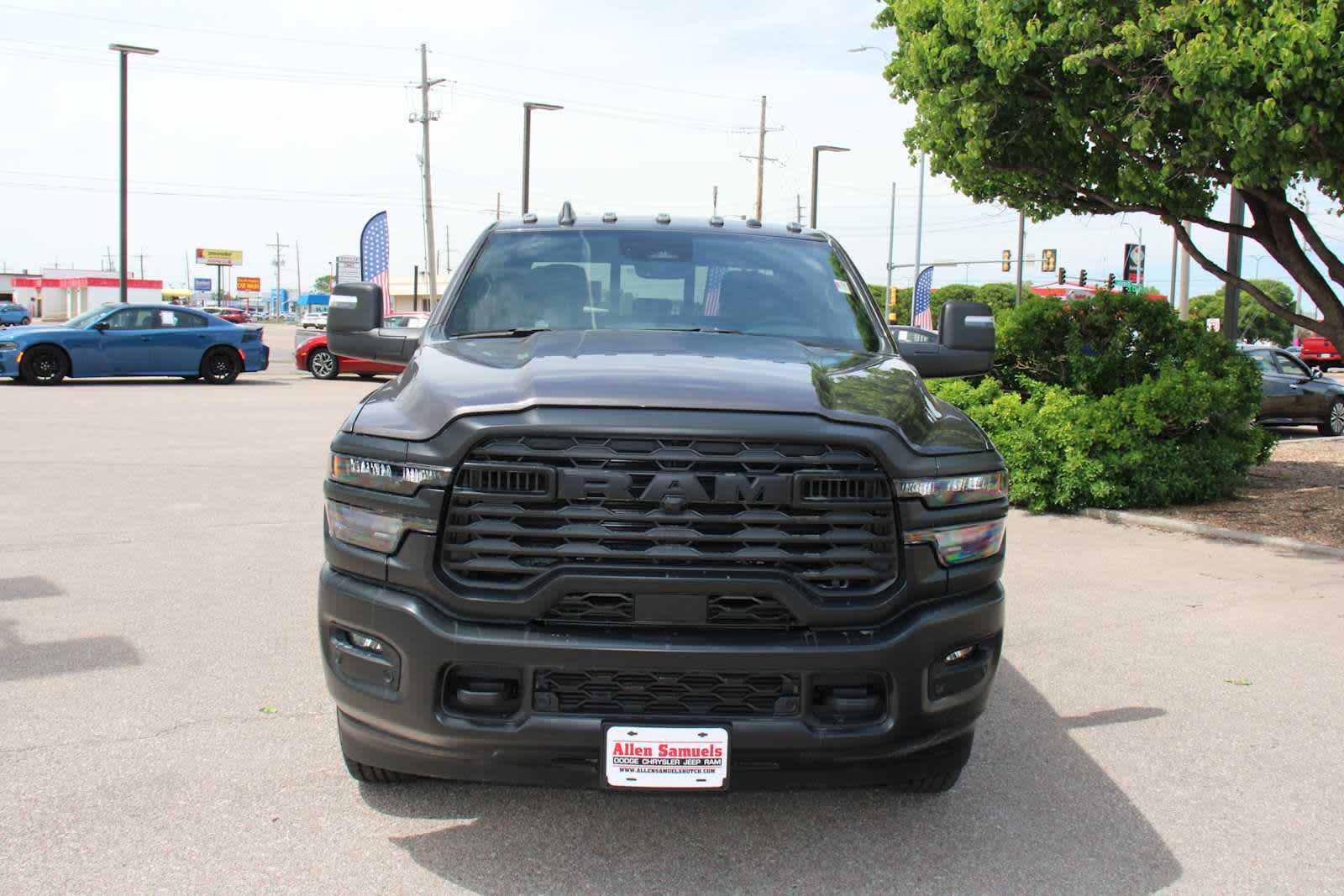 2025 Ram 2500 Tradesman photo 4