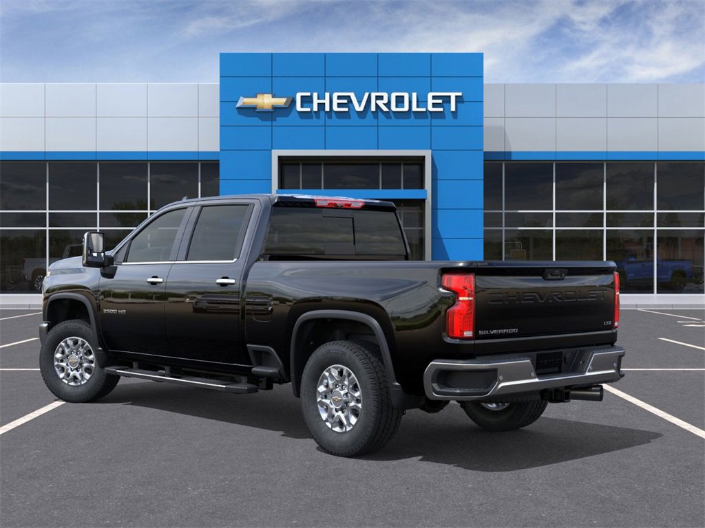 2025 Chevrolet Silverado 2500HD LTZ photo 2