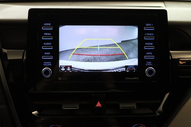 2023 Toyota Camry Hybrid LE photo 6