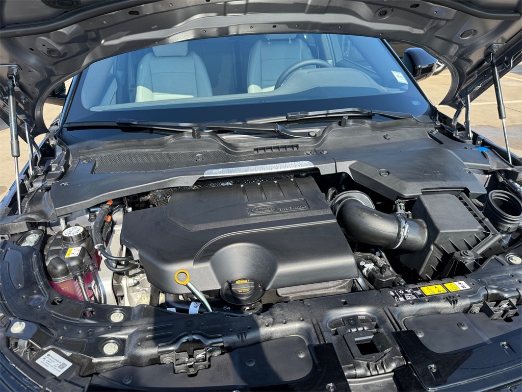 2026 Land Rover Range Rover Evoque S photo 18