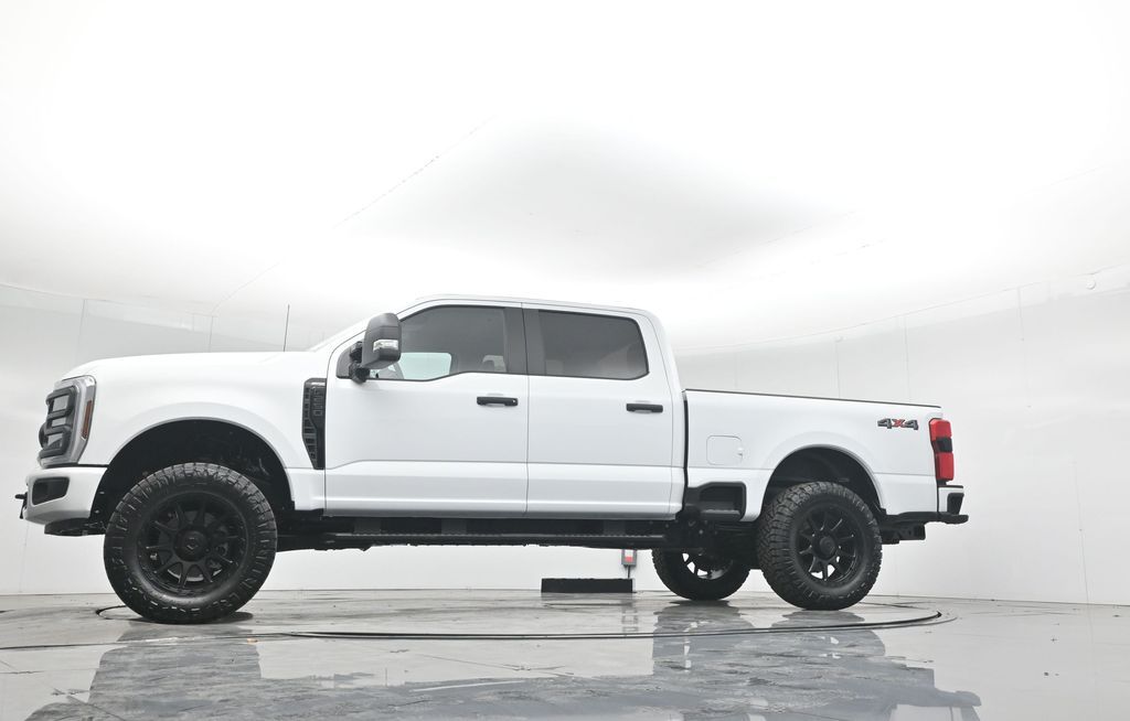 2025 Ford F-250 photo 46