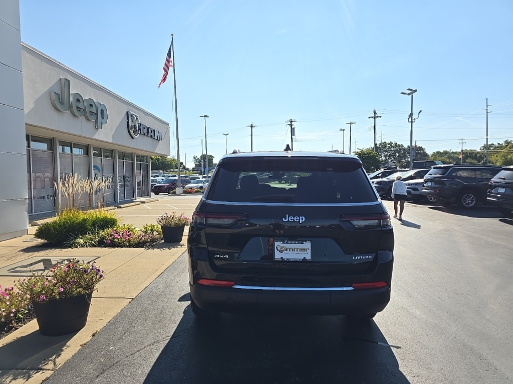 2025 Jeep Grand Cherokee Laredo X photo 7