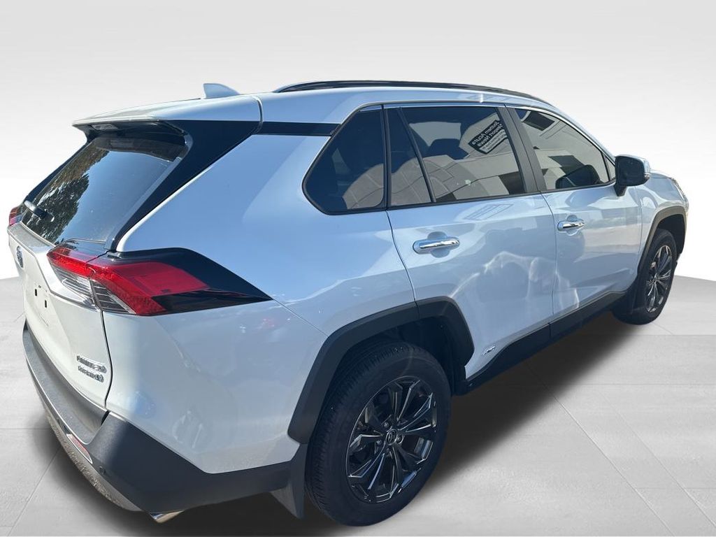2024 Toyota RAV4 Hybrid Limited photo 4