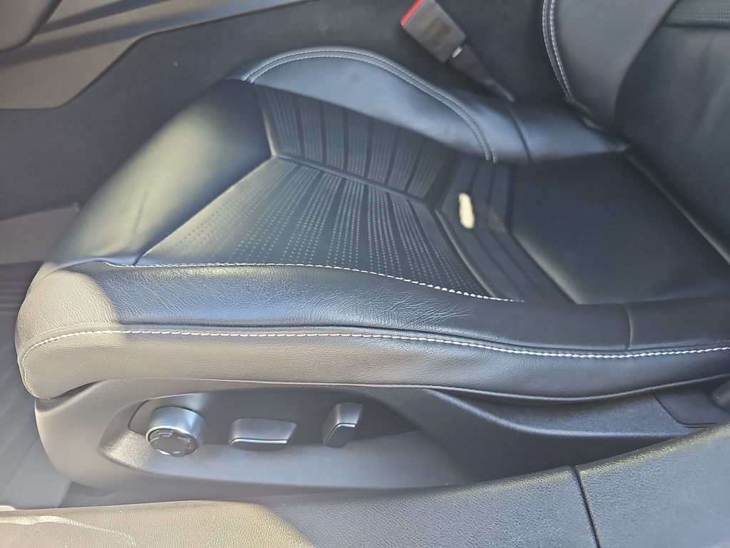 2021 Chevrolet Corvette Stingray 2LT photo 28