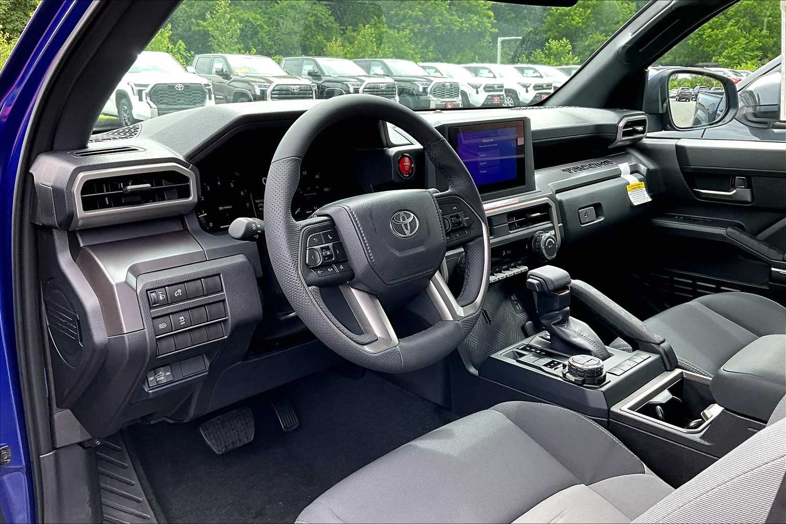 2025 Toyota Tacoma TRD Off-Road 4x4 Double Cab photo 8