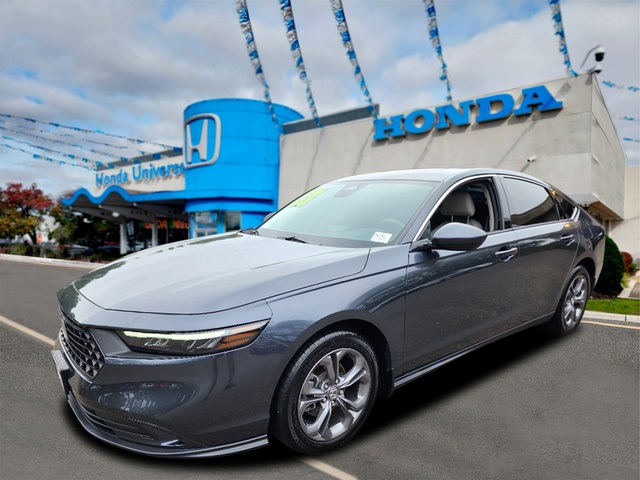Used 2023 Meteorite Gray Metallic Honda EX image 1
