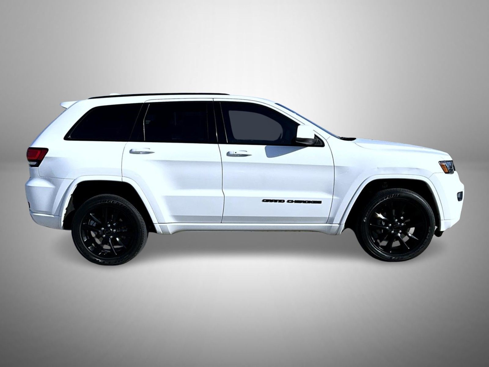 2020 Jeep Grand Cherokee Altitude photo 4