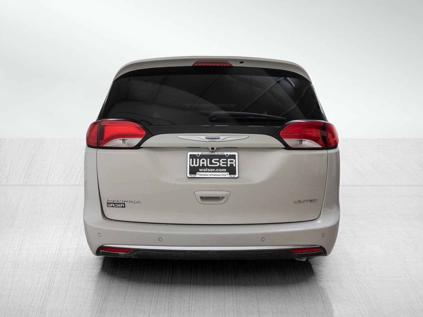 2020 Chrysler Pacifica Limited photo 4