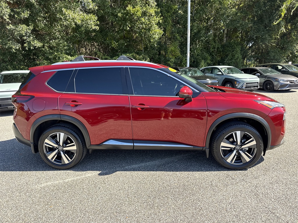 2021 Nissan Rogue SL photo 2