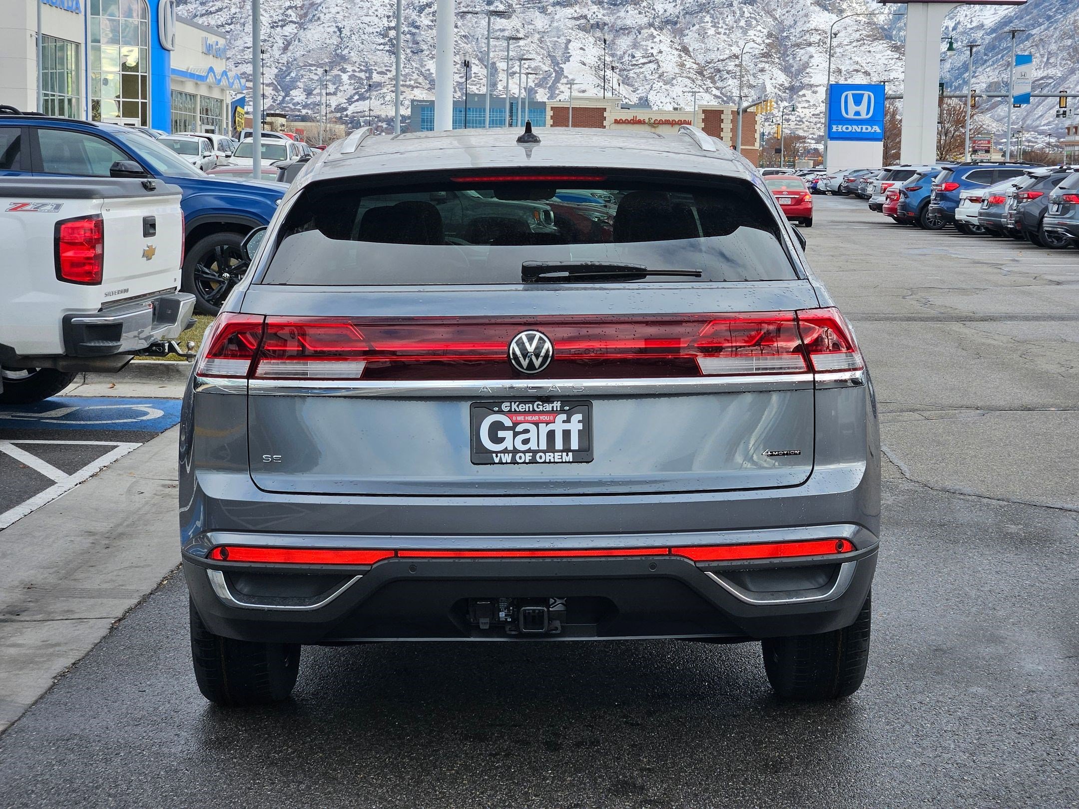 2025 Volkswagen Atlas Cross Sport SE Technology photo 4