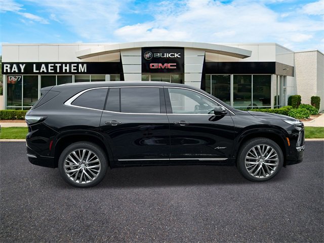 2026 Buick Enclave Avenir photo 4