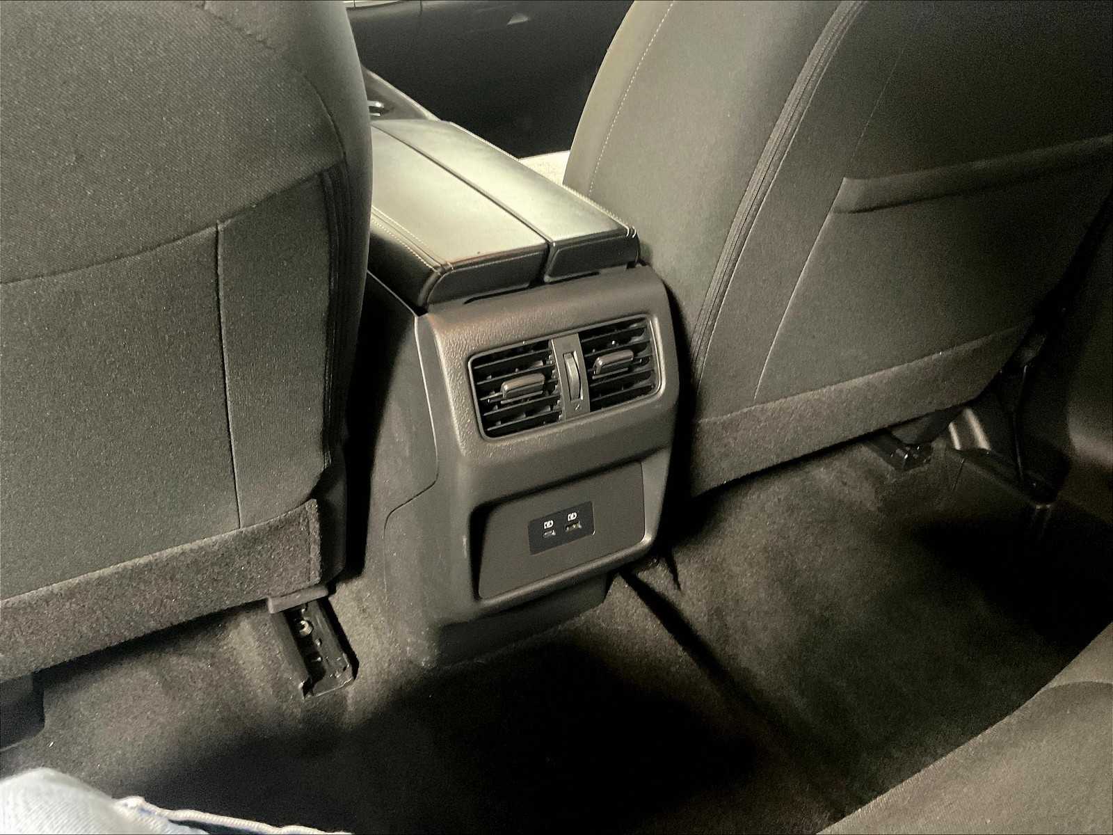 2023 Nissan Rogue SV photo 26